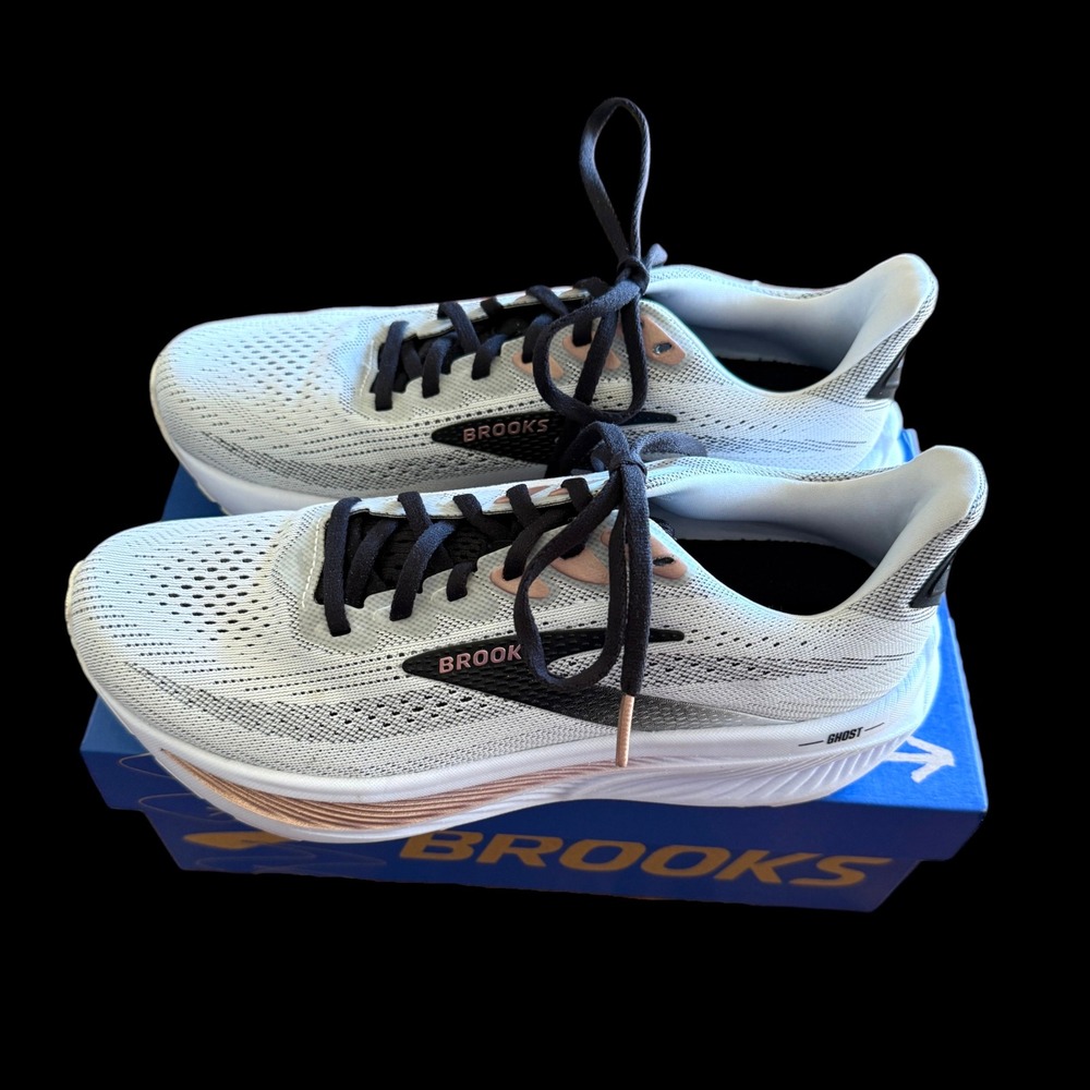 Brooks Ghost 17 Run & Walk Shoes White Black Rose Gold Neutral Womens Size 8 M - Picture 4 of 14